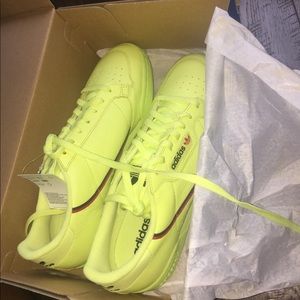 adidas continental 80